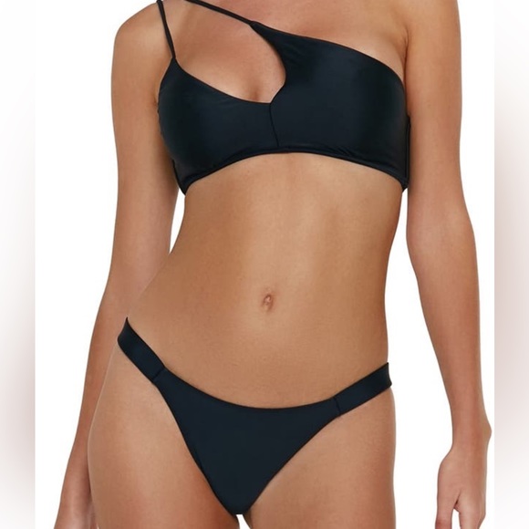 VIX Swimwear Fany Details Bikini Bottom, Black, Large, $98 - Picture 2 of 7